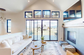 Mountain Vista Retreat